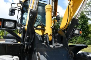 2022 Komatsu WA320-8 Wheel Loader 2100-BT