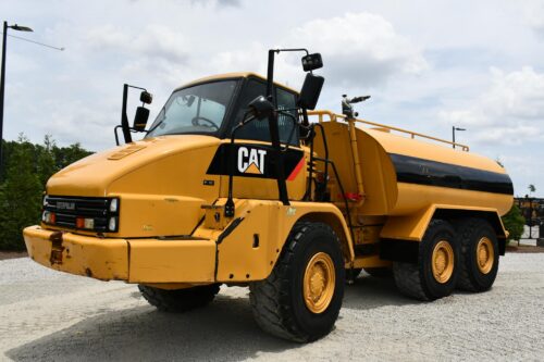 2011 Cat 725 6X6 Water Truck 2105-BT 2011 Cat 725 6X6 Water Truck 2105-BT