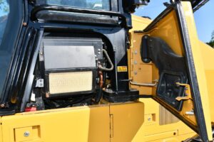 2018 Cat 953K Track Loader 2124-BT 2018 Cat 953K Track Loader 2124-BT