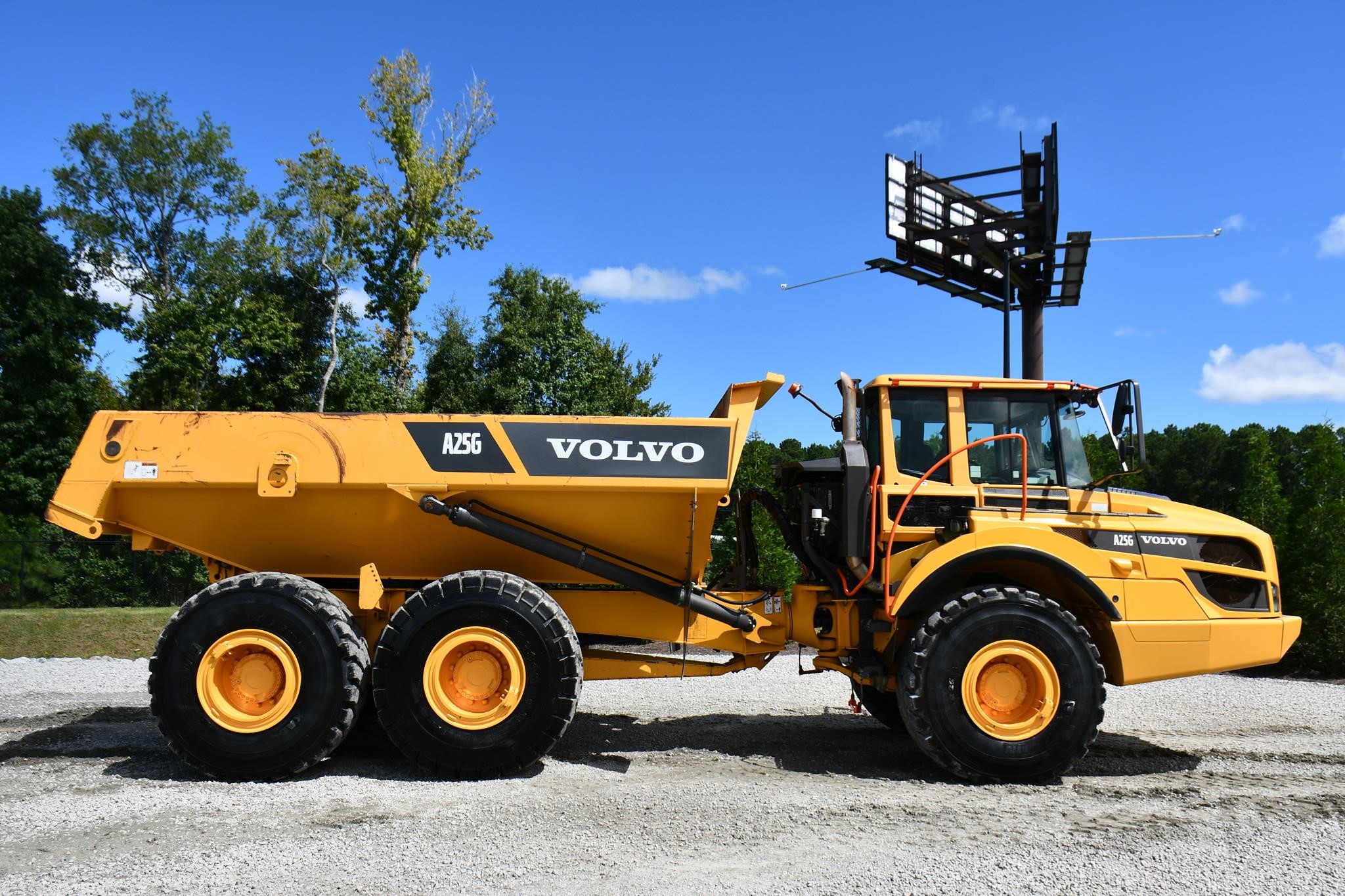 2020 Volvo A25G Articulated Truck 2117-BT 2020 Volvo A25G Articulated Truck 2117-BT