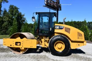 2020 Cat CS56B Roller 2137-BT 2020 Cat CS56B Roller 2137-BT