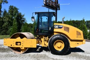 2020 Cat CS56B Roller 2137-BT 2020 Cat CS56B Roller 2137-BT