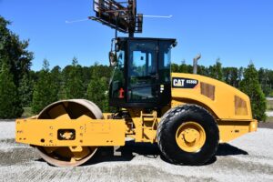 2020 Cat CS56B Roller 2137-BT 2020 Cat CS56B Roller 2137-BT