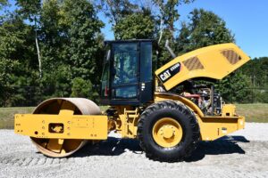 2020 Cat CS56B Roller 2138-BT 2020 Cat CS56B Roller 2138-BT