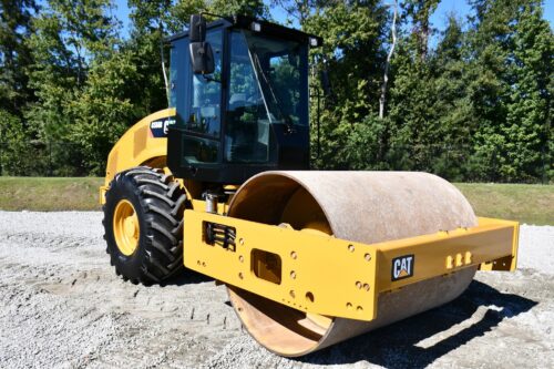 2020 Cat CS56B Roller 2138-BT