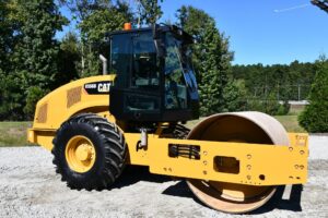 2020 Cat CS56B Roller 2138-BT 2020 Cat CS56B Roller 2138-BT